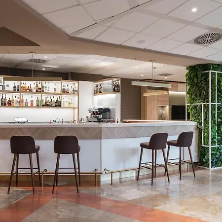 Hilton Garden Bologna North 4*