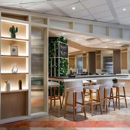 Hotel Hilton Garden Bologna North 4*