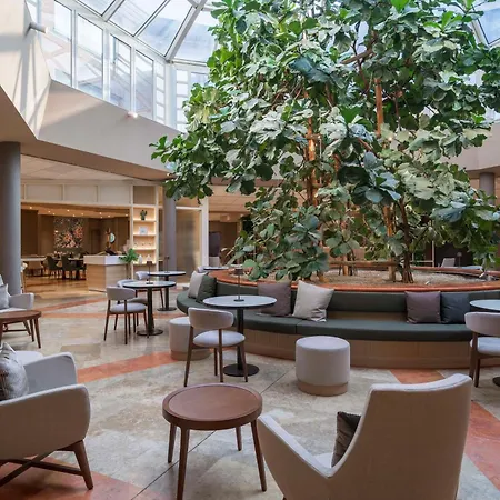 Hilton Garden Bologna North 4*