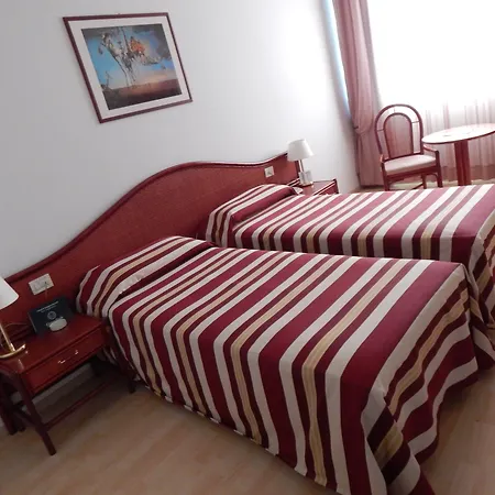 호텔 Hilton Garden Bologna North 4*